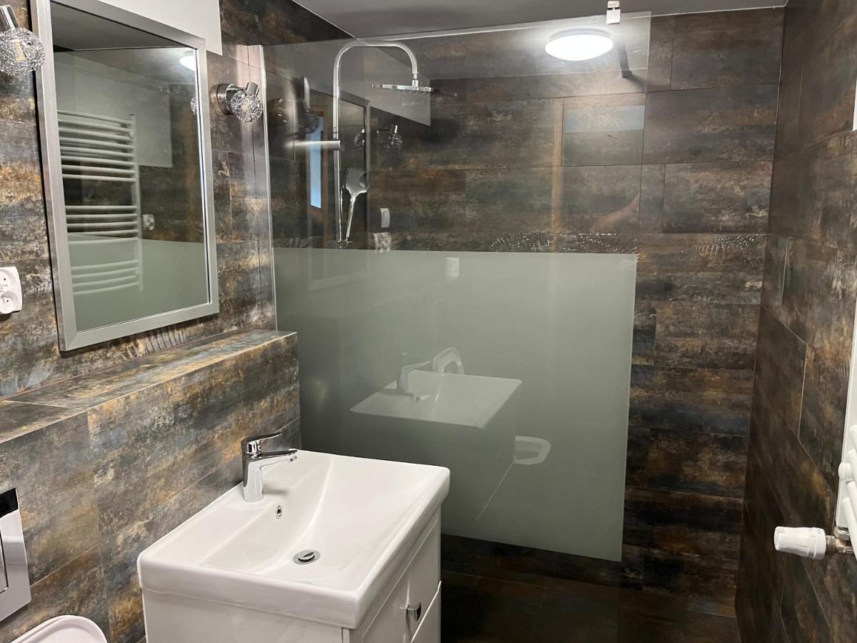 Apartment Zielna 16. Krzeszow (Kamienna Gora)